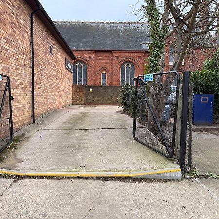 Spacious Modern 1 Bed Apartments In St Neots - Perfect For Contractors & Professionals - Free Parking - Wifi - Fully Equipped Kitchen - Smart Tv Ideal For Work Stays And Long Projects Saint Neots Exterior foto