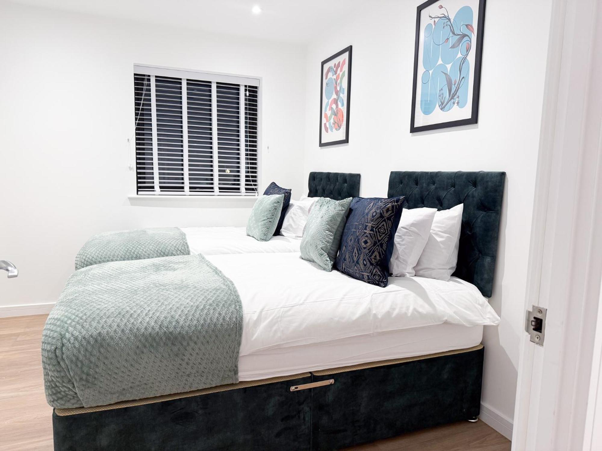 Spacious Modern 1 Bed Apartments In St Neots - Perfect For Contractors & Professionals - Free Parking - Wifi - Fully Equipped Kitchen - Smart Tv Ideal For Work Stays And Long Projects Saint Neots Exterior foto