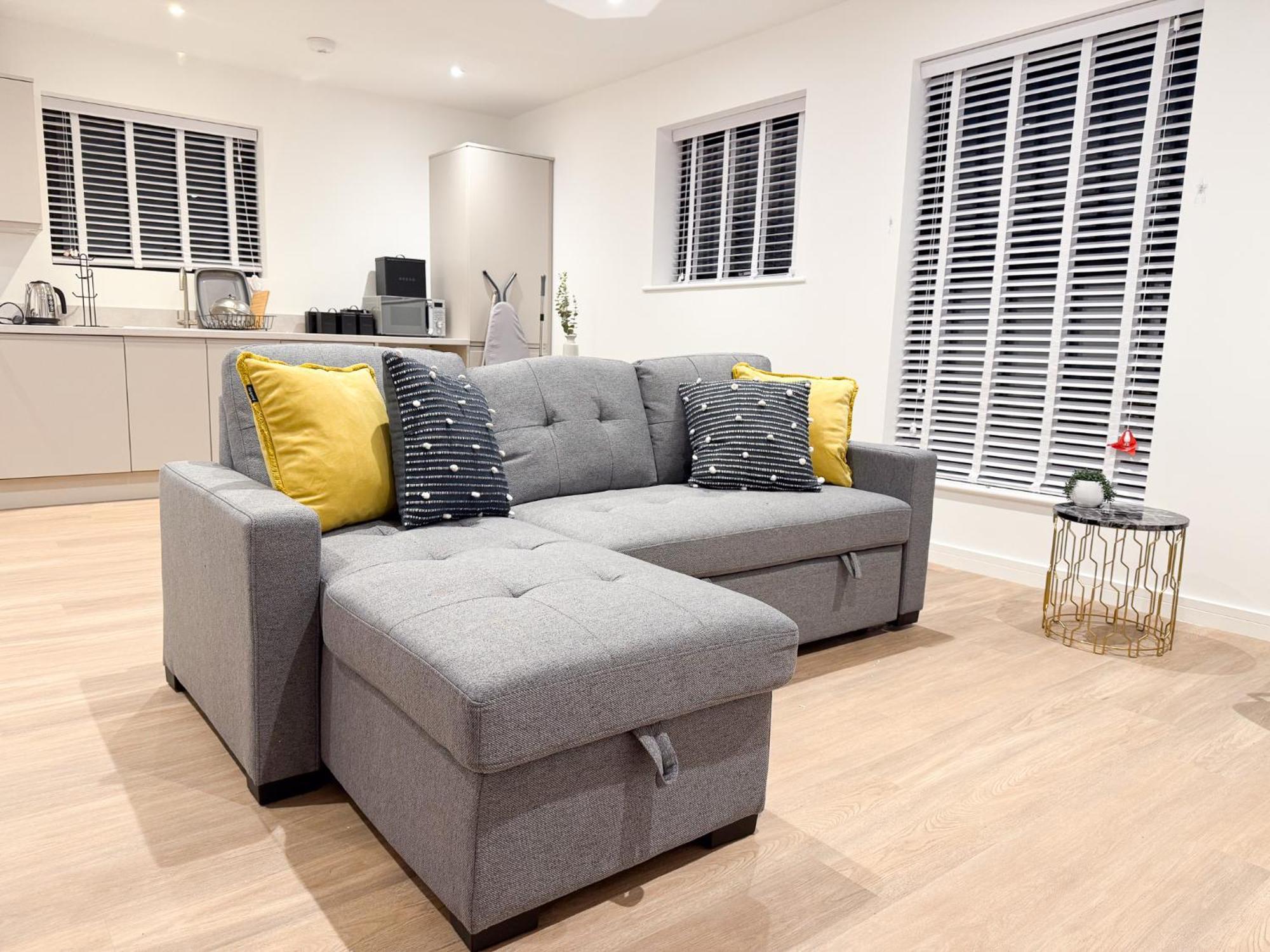 Spacious Modern 1 Bed Apartments In St Neots - Perfect For Contractors & Professionals - Free Parking - Wifi - Fully Equipped Kitchen - Smart Tv Ideal For Work Stays And Long Projects Saint Neots Exterior foto