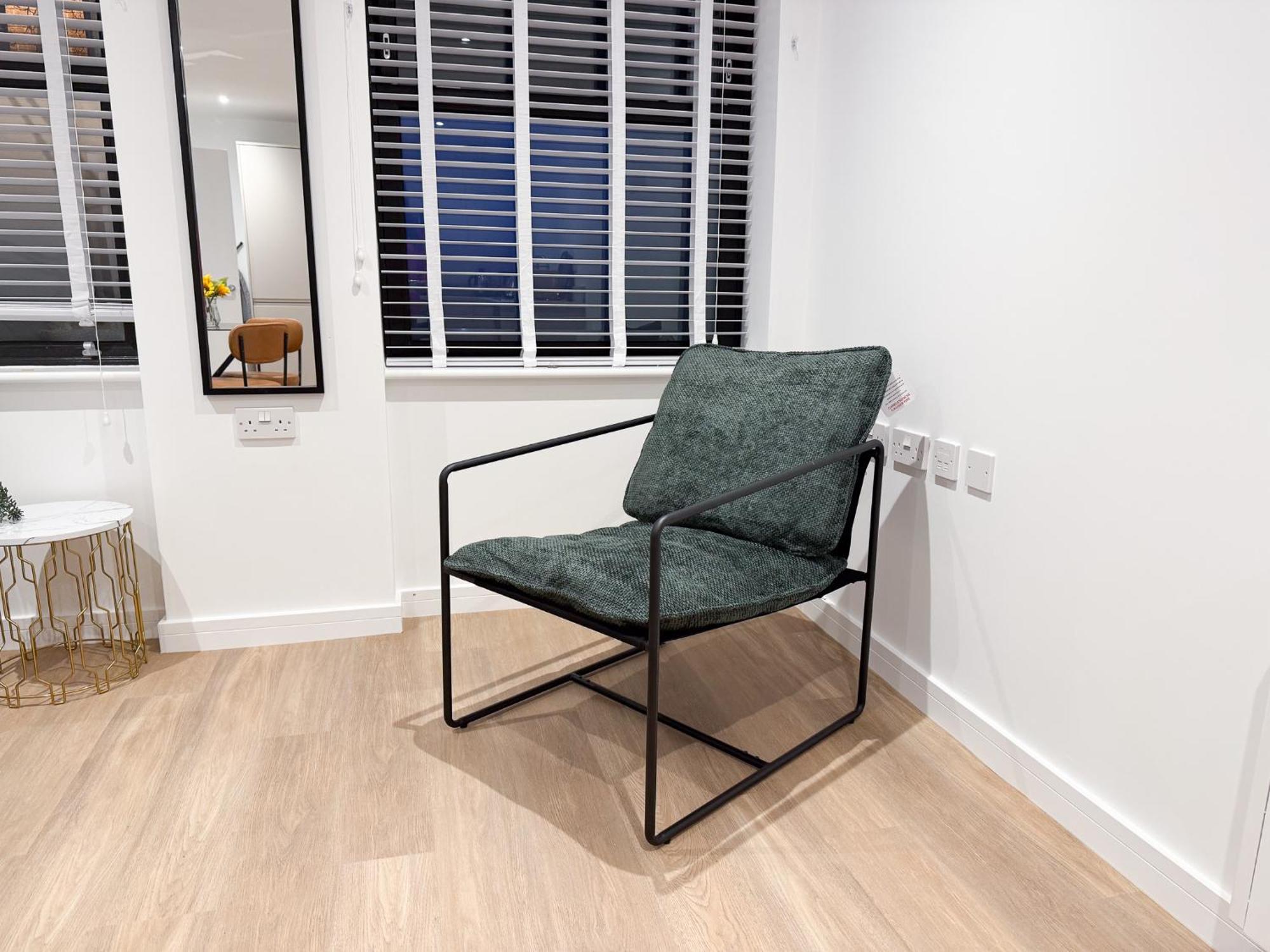 Spacious Modern 1 Bed Apartments In St Neots - Perfect For Contractors & Professionals - Free Parking - Wifi - Fully Equipped Kitchen - Smart Tv Ideal For Work Stays And Long Projects Saint Neots Exterior foto