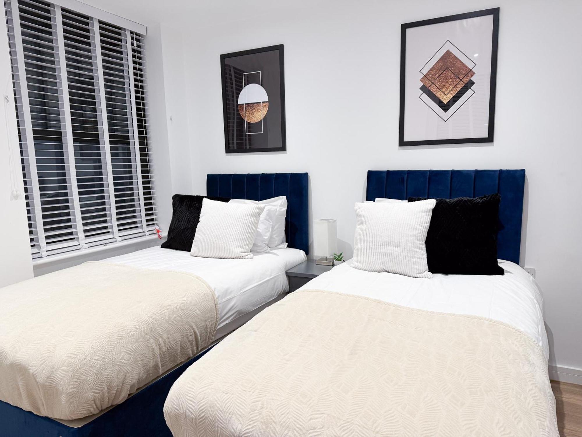 Spacious Modern 1 Bed Apartments In St Neots - Perfect For Contractors & Professionals - Free Parking - Wifi - Fully Equipped Kitchen - Smart Tv Ideal For Work Stays And Long Projects Saint Neots Exterior foto