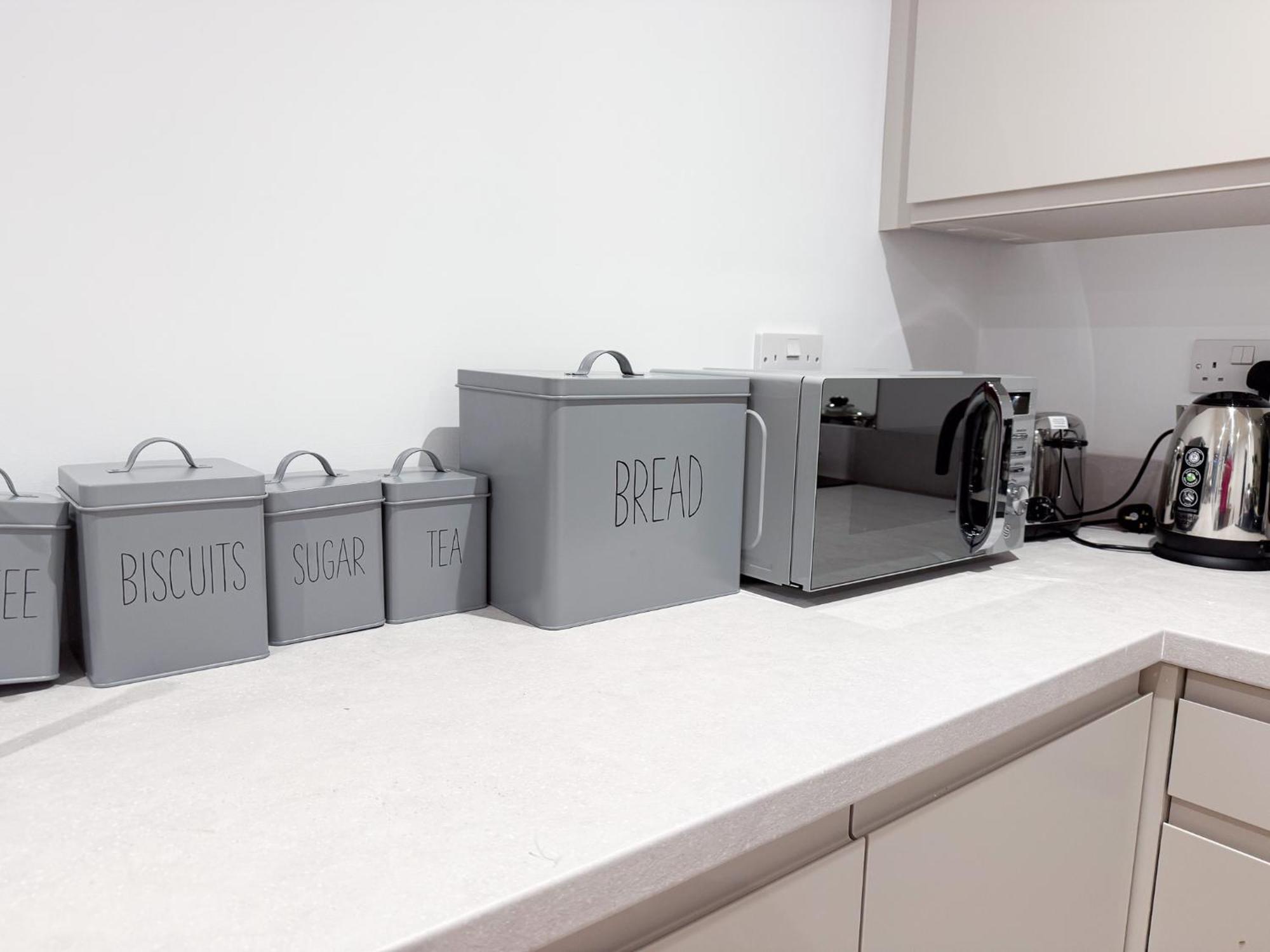 Spacious Modern 1 Bed Apartments In St Neots - Perfect For Contractors & Professionals - Free Parking - Wifi - Fully Equipped Kitchen - Smart Tv Ideal For Work Stays And Long Projects Saint Neots Exterior foto
